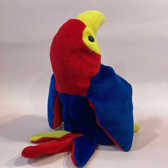 Vintage 1997 Ganz Pirate Parrot CH1862 Red, Blue and Yellow Good Used Condition - Picture 4 of 8